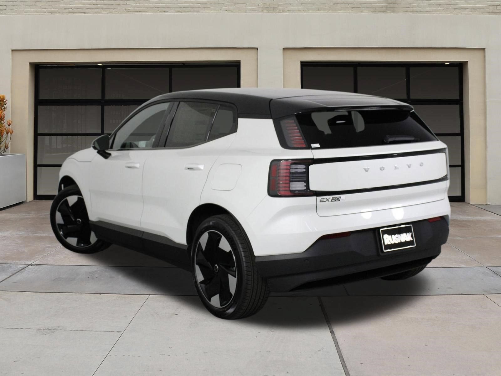 New 2026 Volvo EX30 Plus AWD/4WD image 3
