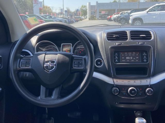 Used 2018 Dodge Journey SE image 11