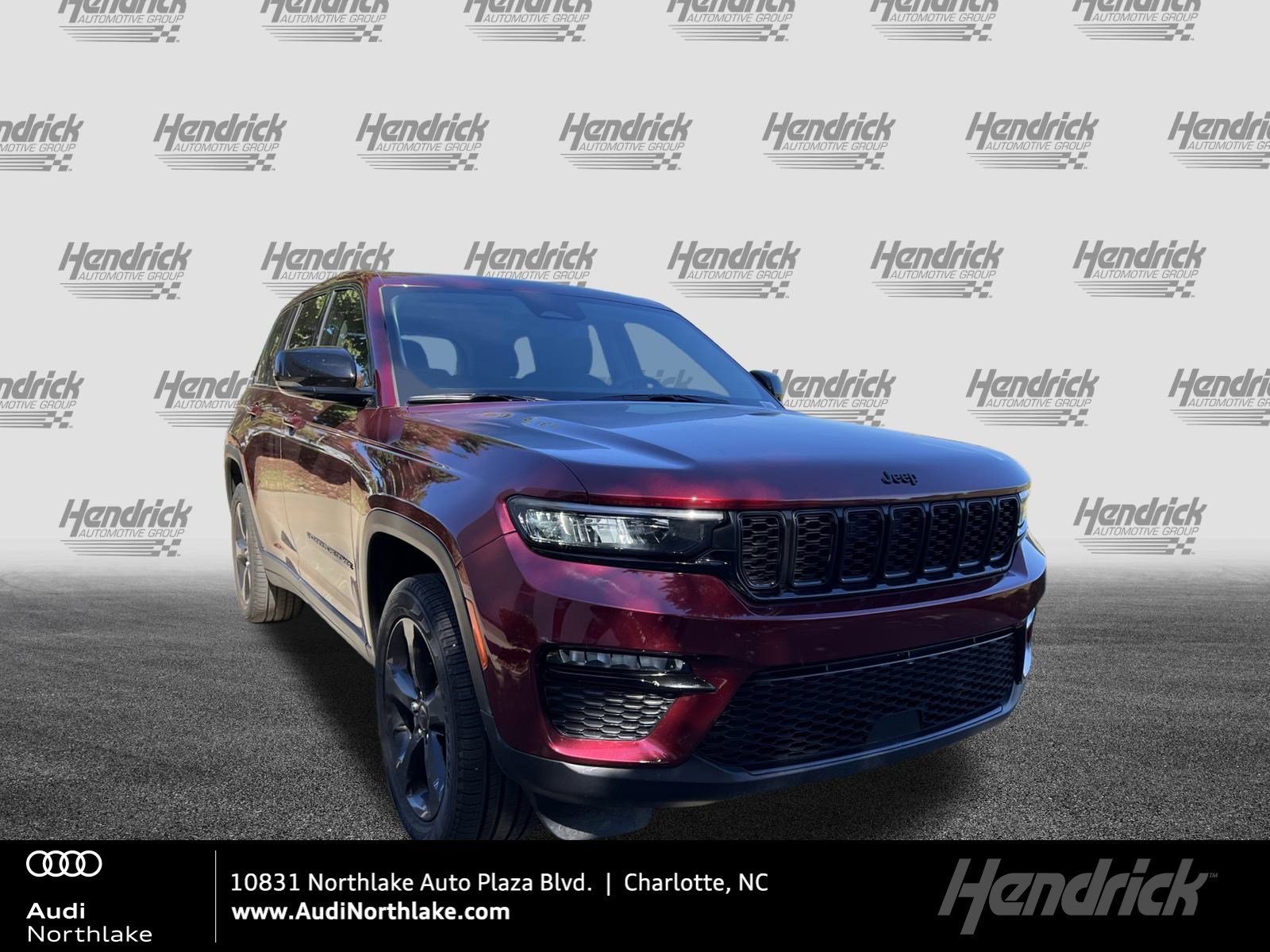 Used 2023 Jeep Grand Cherokee Limited w/ Black Appearance Package