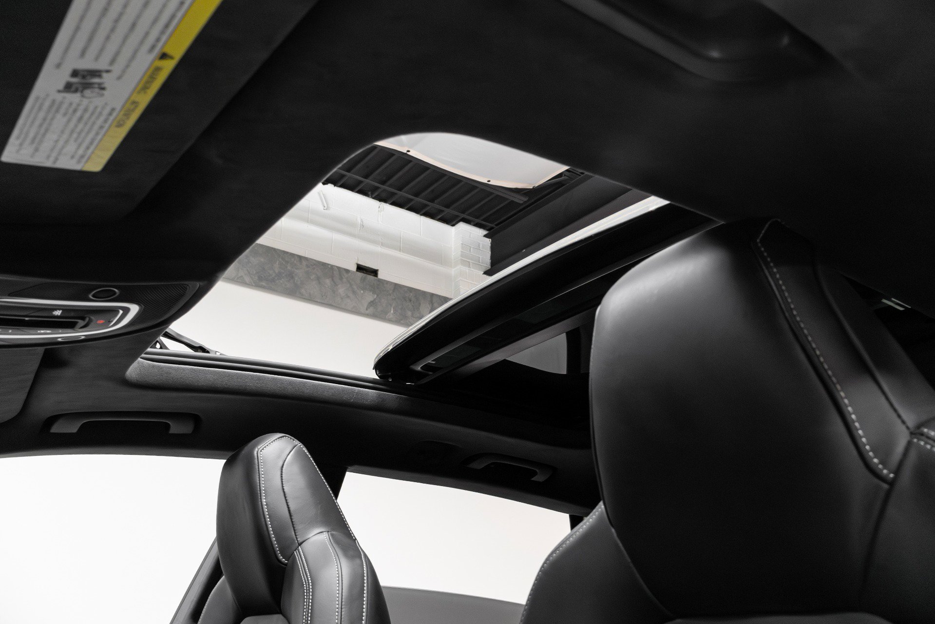 Used 2023 Audi SQ8 Prestige image 32