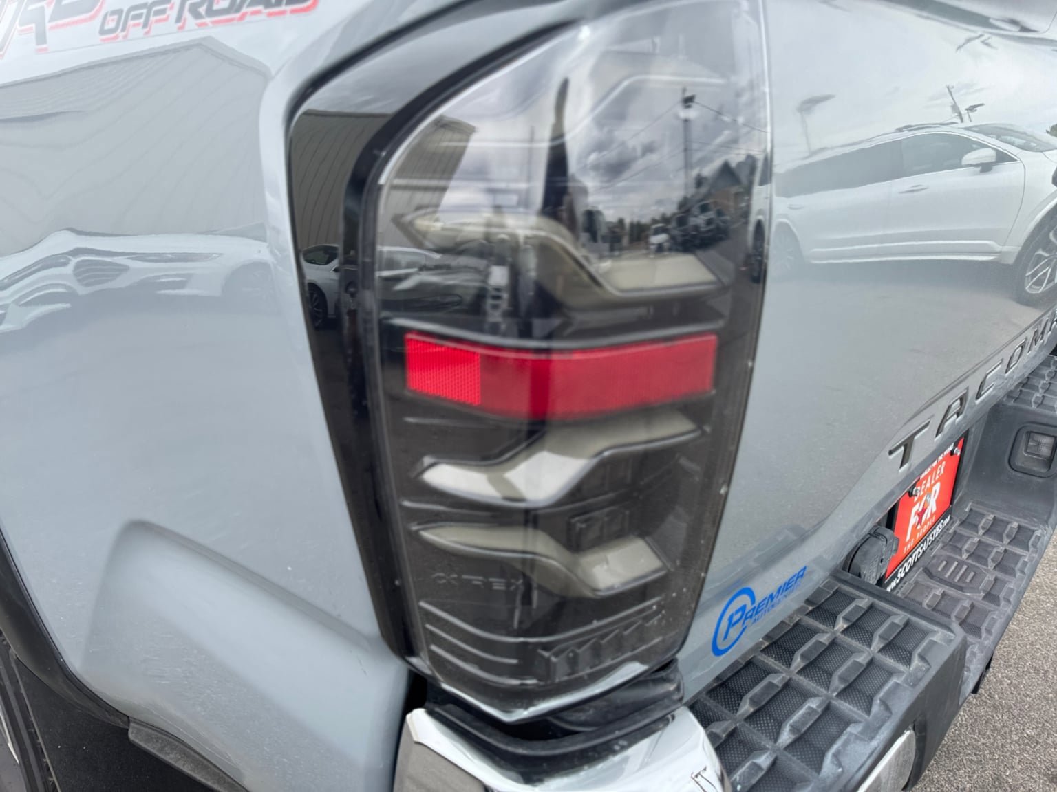 Used 2021 Toyota Tacoma TRD Off-Road image 23