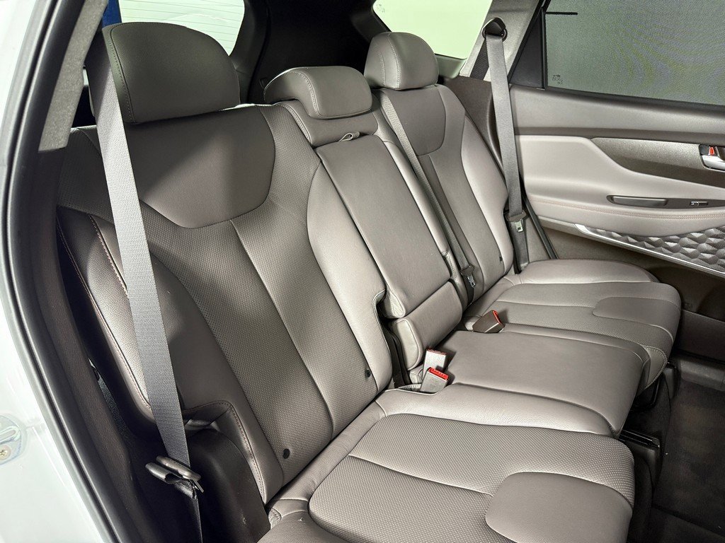 Used 2019 Hyundai Santa Fe Limited w/ Cargo Package image 32