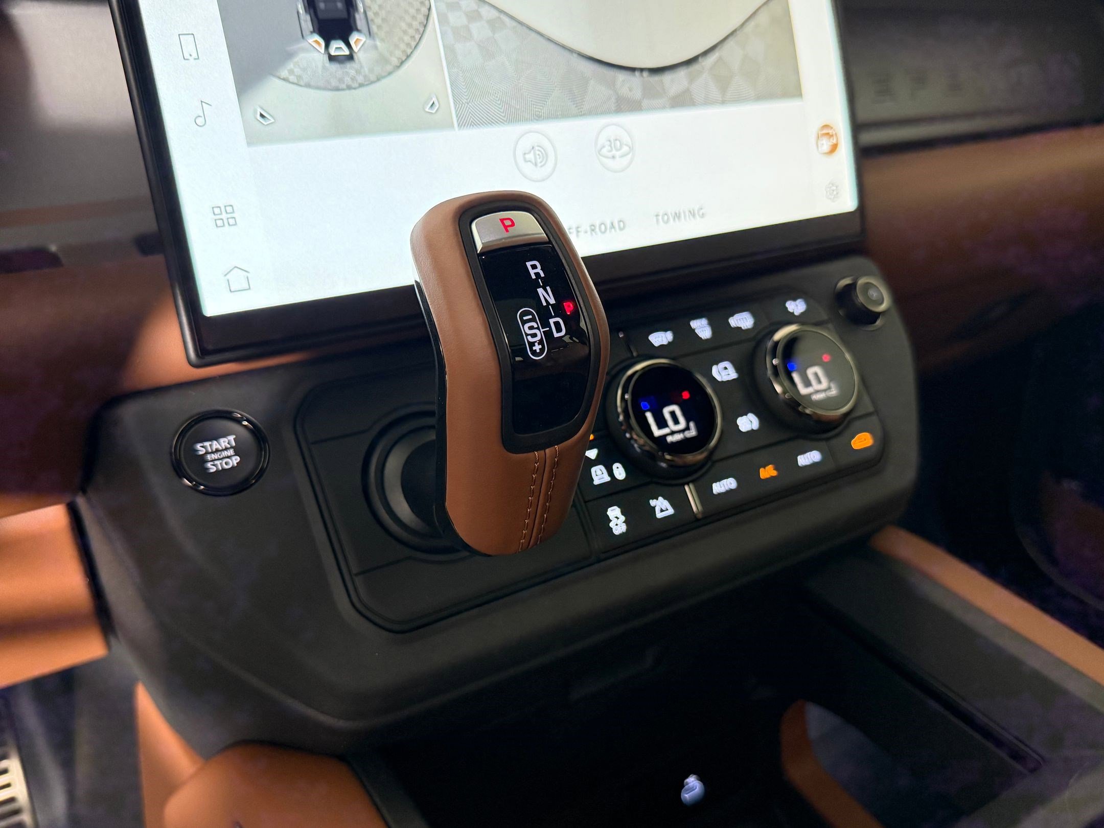 New 2026 Land Rover Defender 110 OCTA AWD/4WD image 19