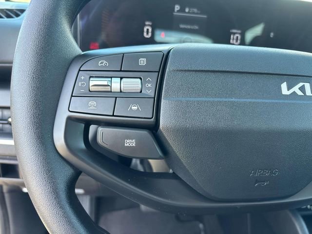 Used 2025 Kia K4 FWD image 17