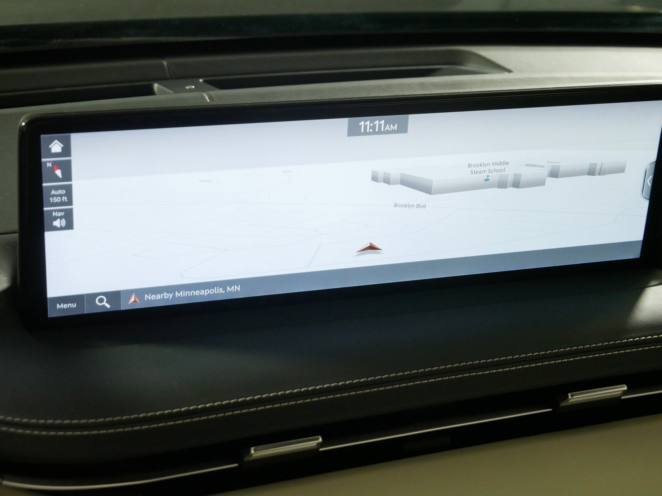 Certified 2025 Genesis Electrified GV70 Advanced w/ Prestige Package image 30