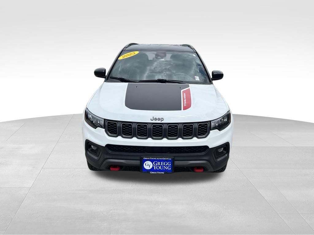 Used 2025 Jeep Compass Trailhawk w/ Trailer Tow Group AWD/4WD image 10