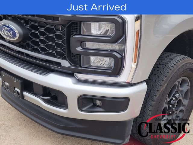Used 2024 Ford F250 XL w/ STX Appearance Package AWD/4WD image 11
