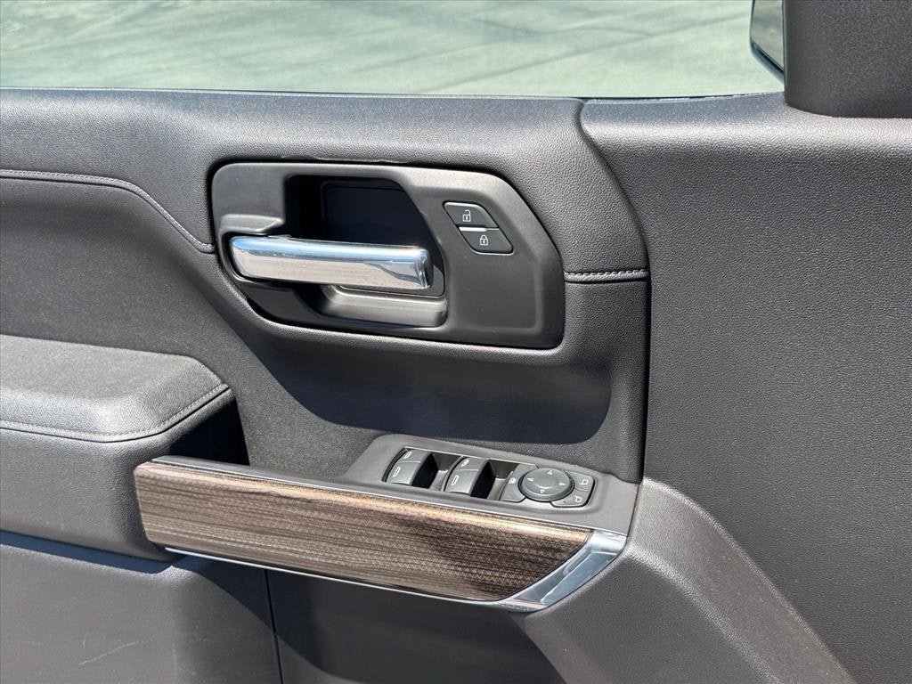 Used 2020 Chevrolet Silverado 1500 LT Trail Boss w/ Convenience Package AWD/4WD image 22