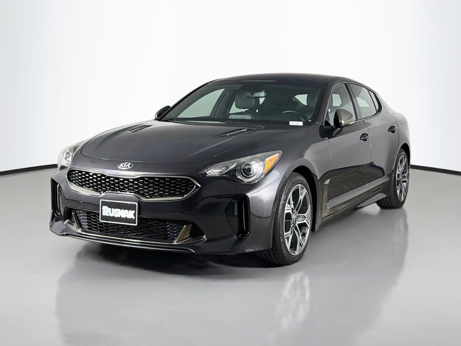 Used 2020 Kia Stinger GT-Line RWD image 3