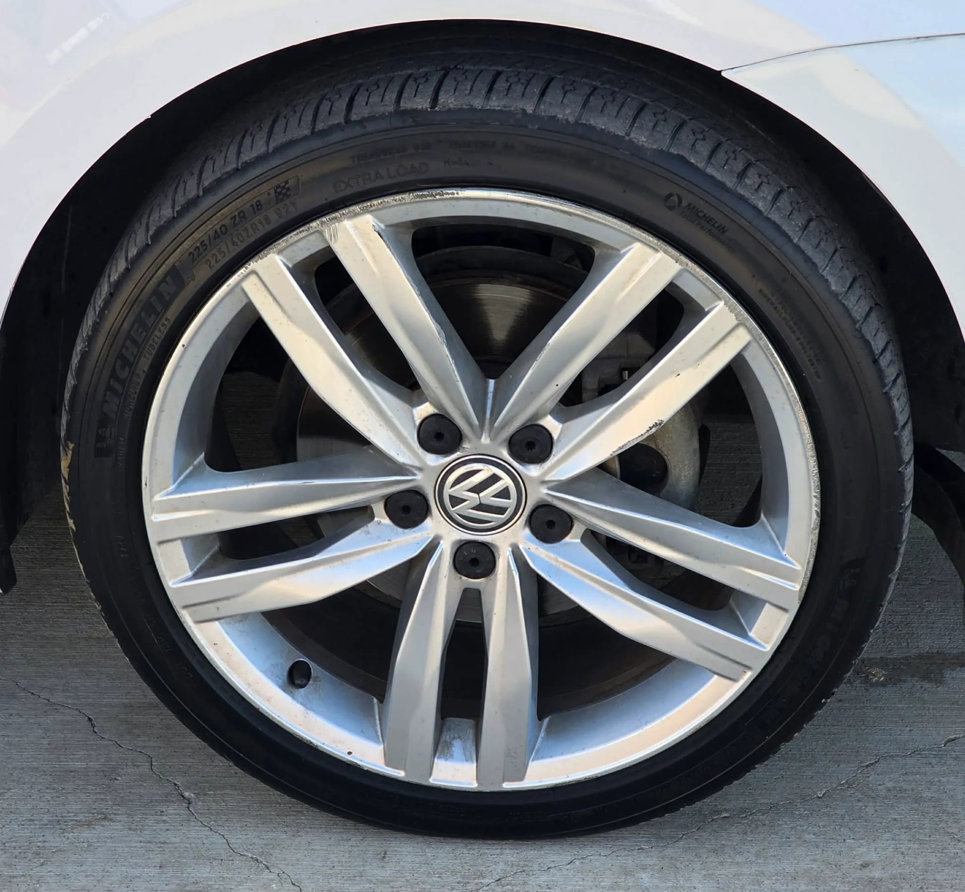 Used 2015 Volkswagen Golf S image 27