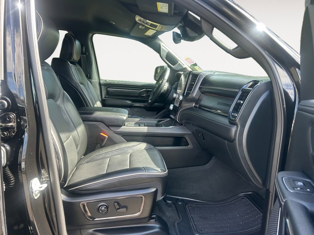 Used 2024 RAM 1500 Limited AWD/4WD image 11