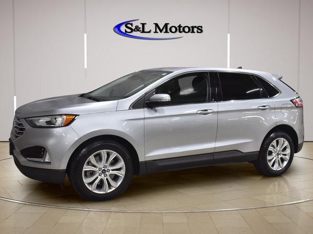 Used 2022 Ford Edge Titanium AWD/4WD image 3