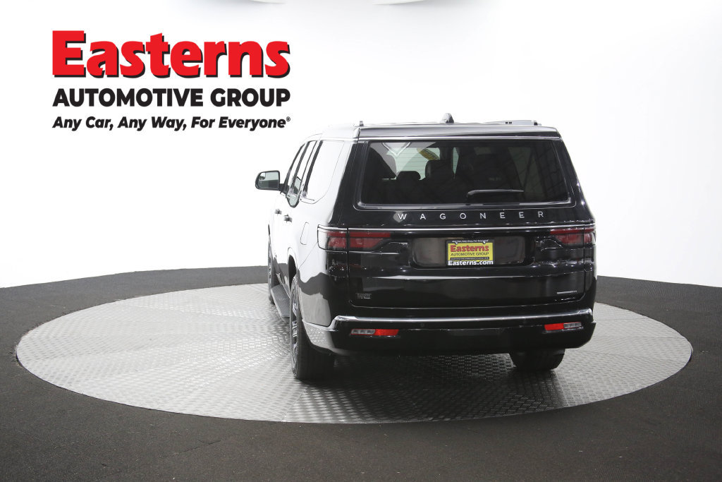 Used 2024 Jeep Wagoneer L Series II RWD image 44
