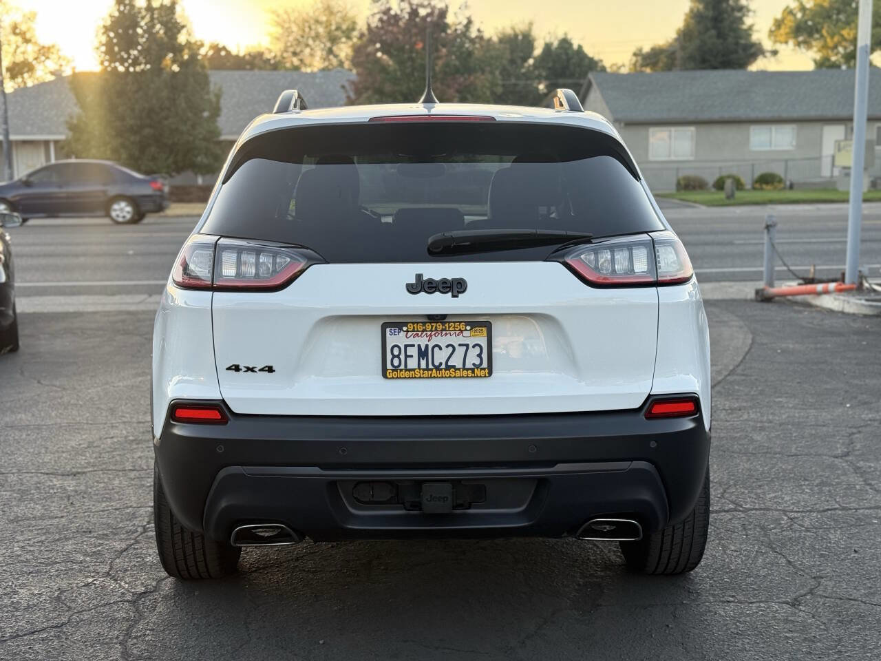 Used 2019 Jeep Cherokee Latitude Plus image 9