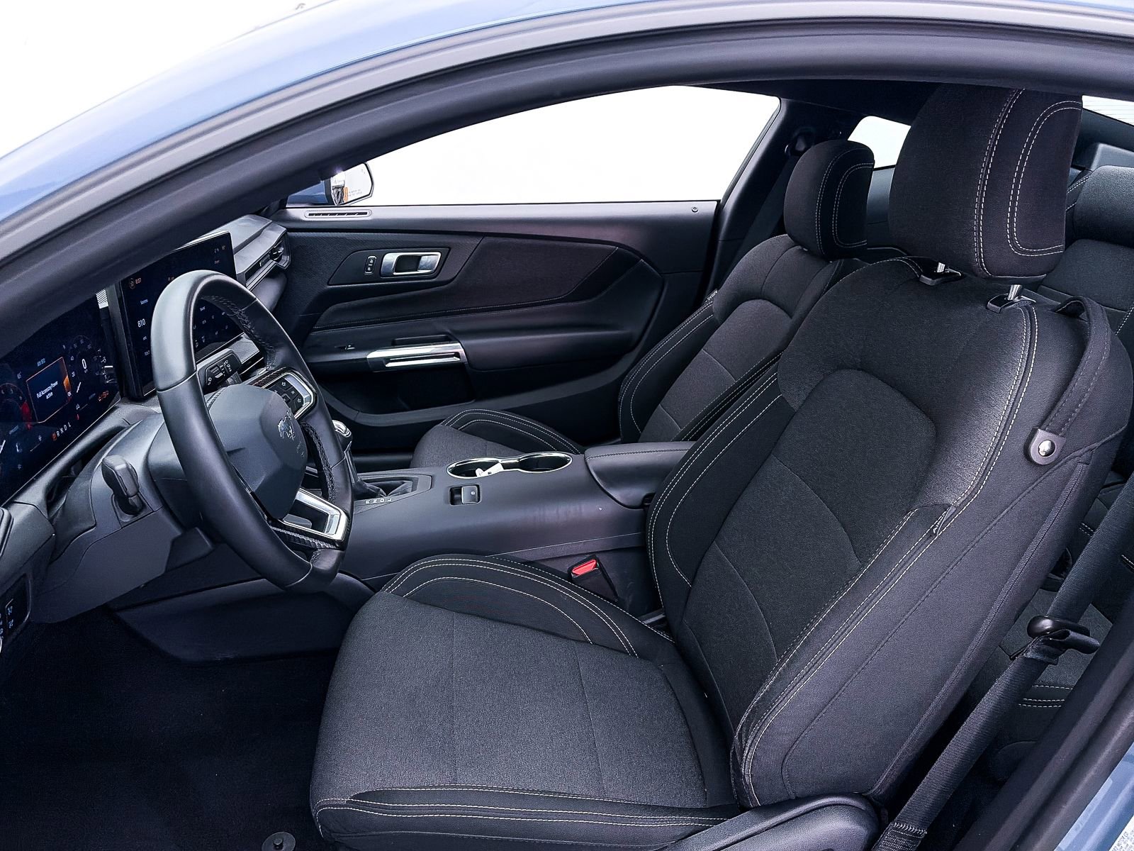 Used 2025 Ford Mustang Coupe RWD image 19