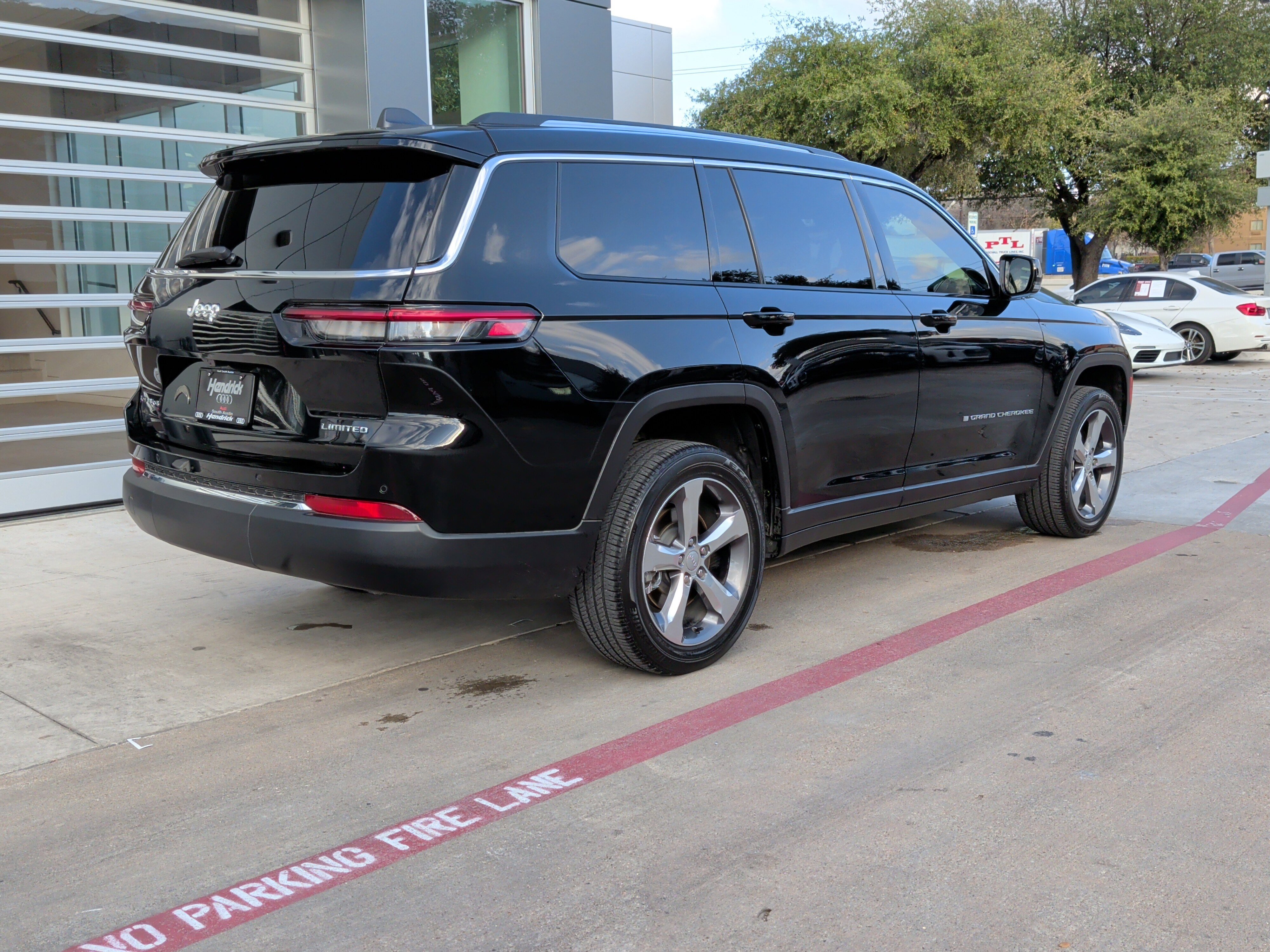 Used 2022 Jeep Grand Cherokee L Limited image 10