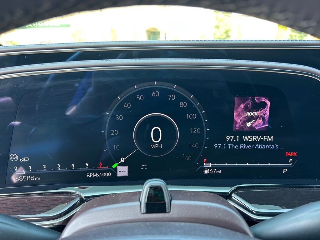 Used 2022 Cadillac Escalade ESV Sport Platinum image 32