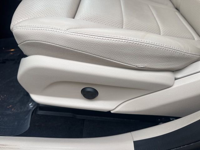 Used 2021 Mercedes-Benz GLC 300 4MATIC image 14