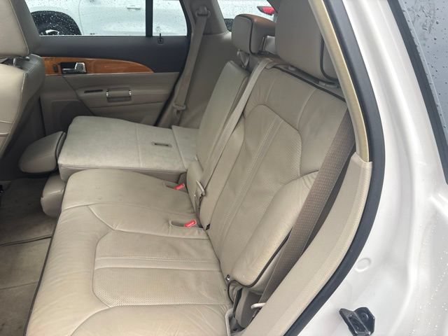 Used 2014 Lincoln MKX FWD w/ Equipment Group 102A image 10