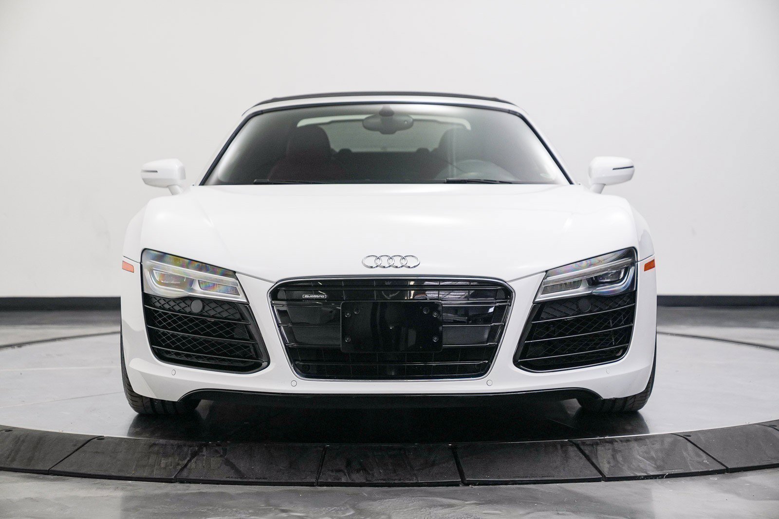 Used 2015 Audi R8 V8 image 12