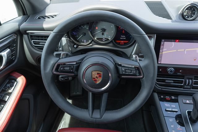 Used 2025 Porsche Macan S AWD/4WD image 24
