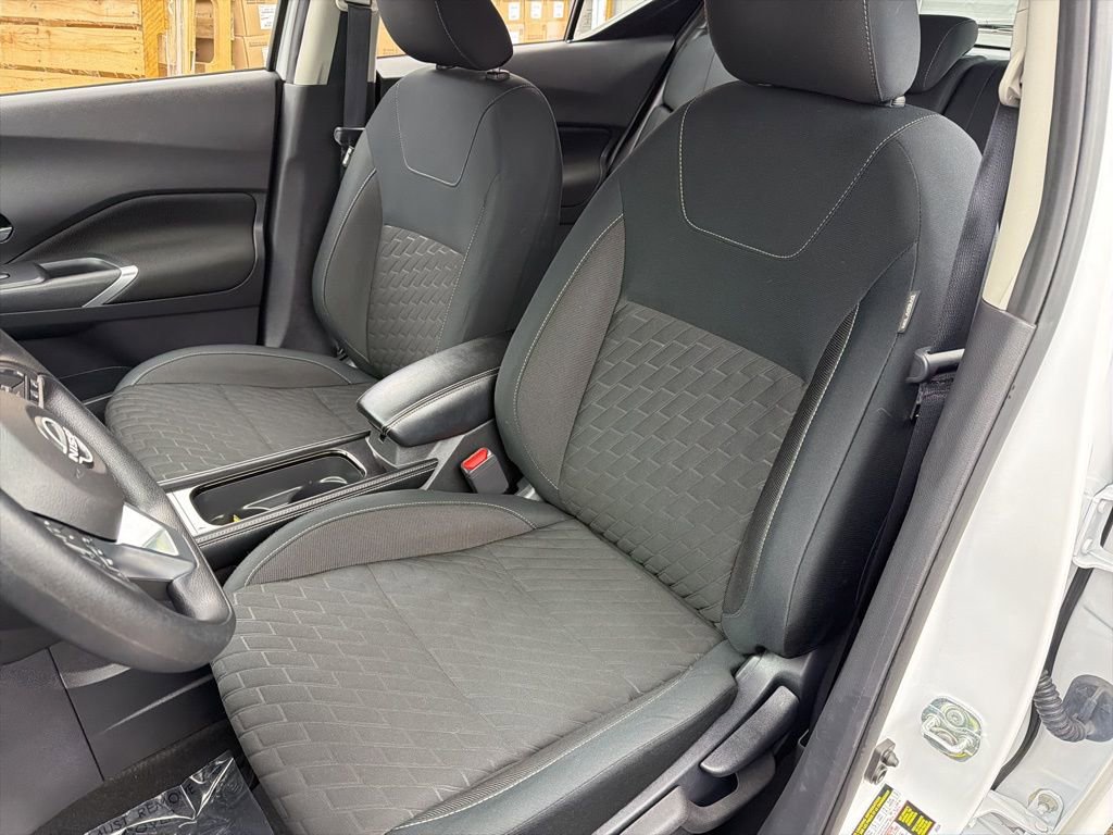 Used 2023 Nissan Kicks SV image 19