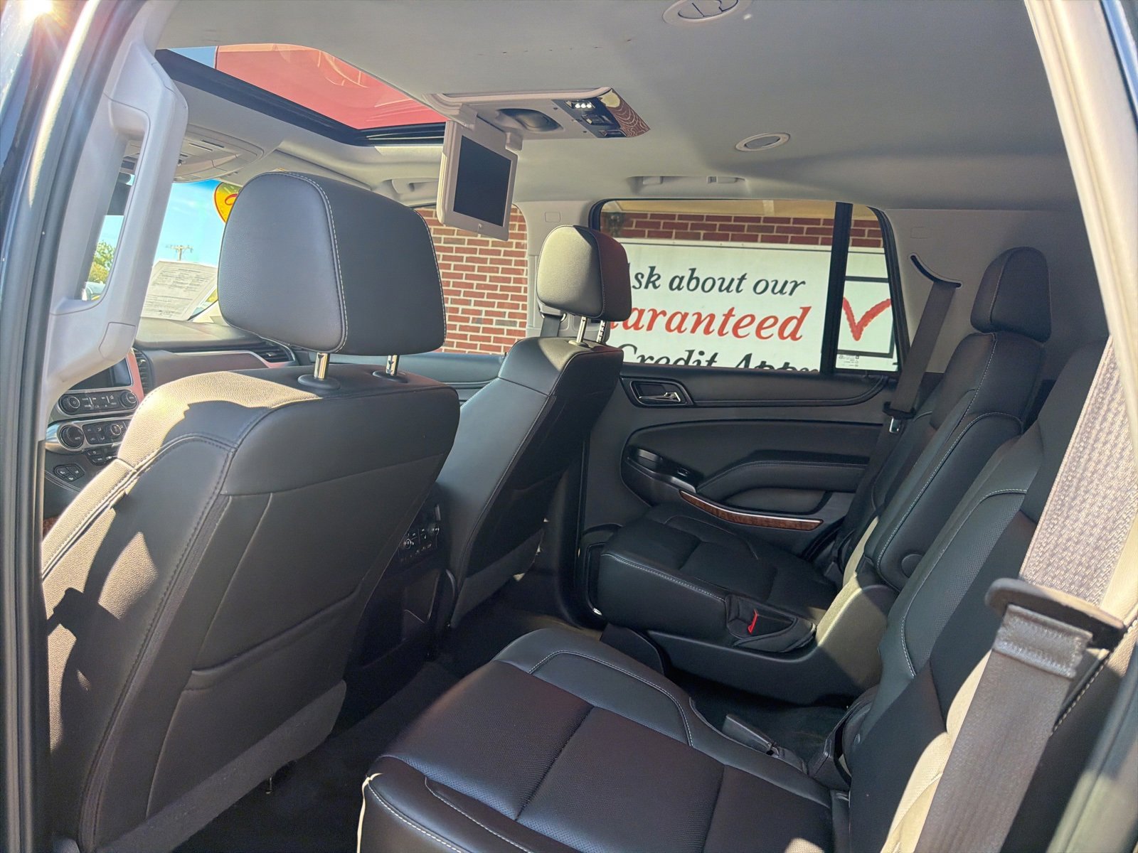 Used 2018 Chevrolet Tahoe Premier image 19