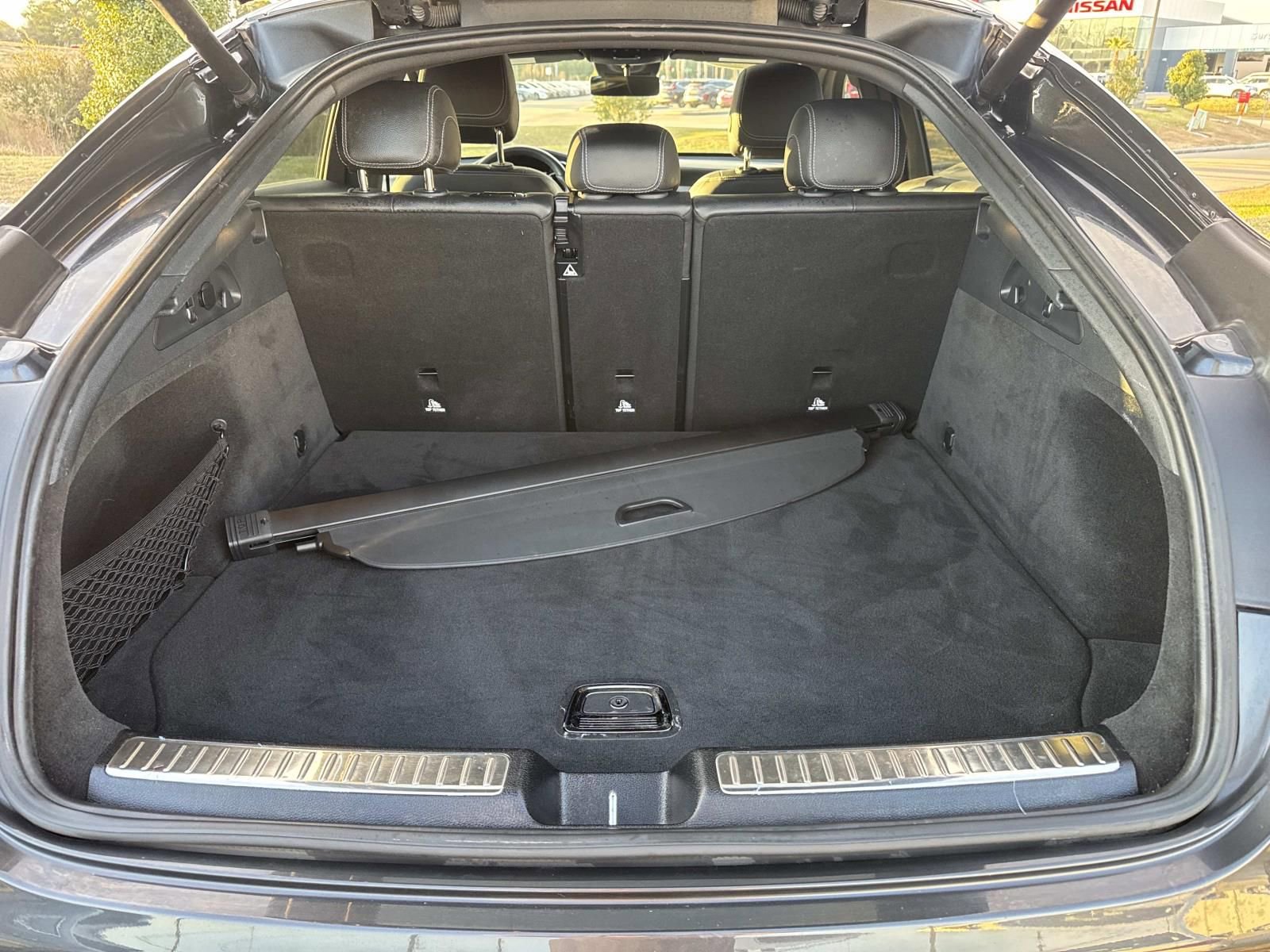 Used 2022 Mercedes-Benz GLC 300 4MATIC Coupe image 8