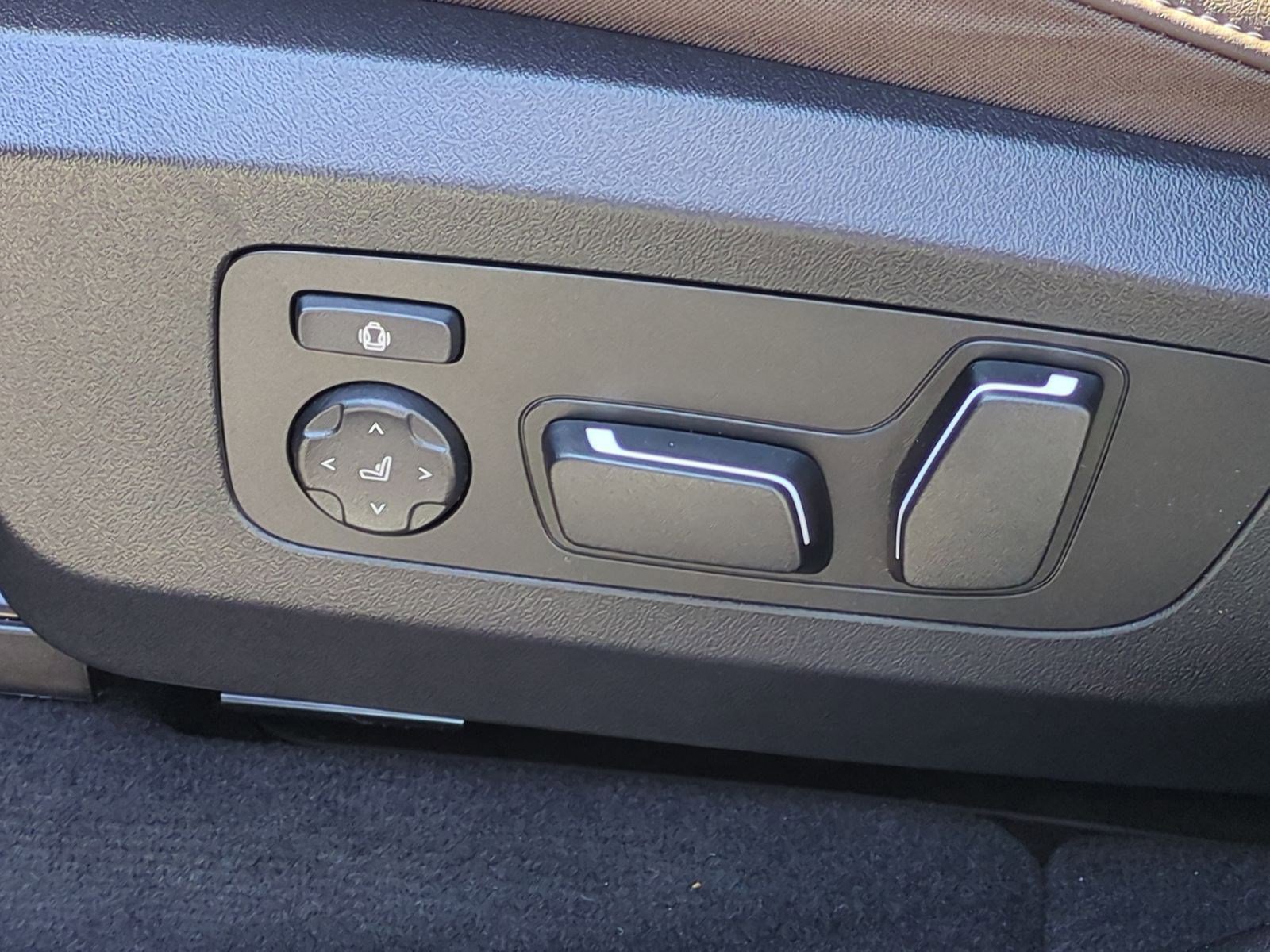 Certified 2026 BMW X3 M50 w/ Premium Package image 17