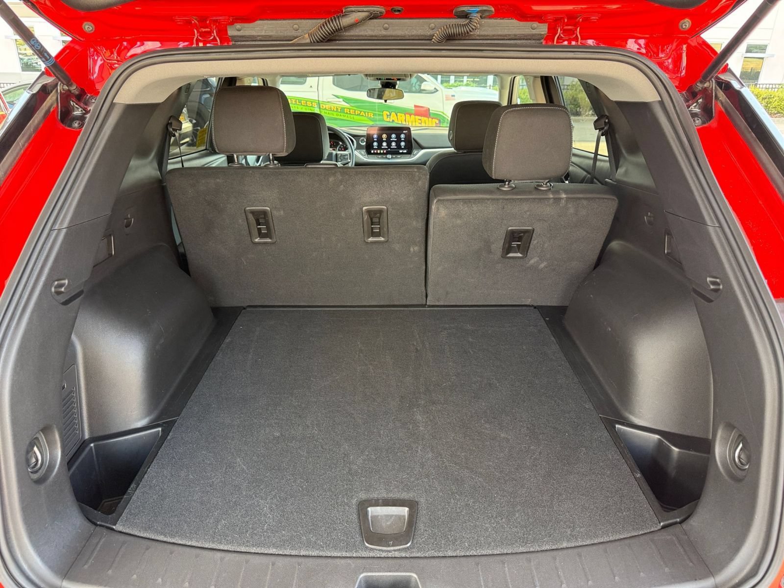 Used 2025 Chevrolet Blazer LT FWD image 31