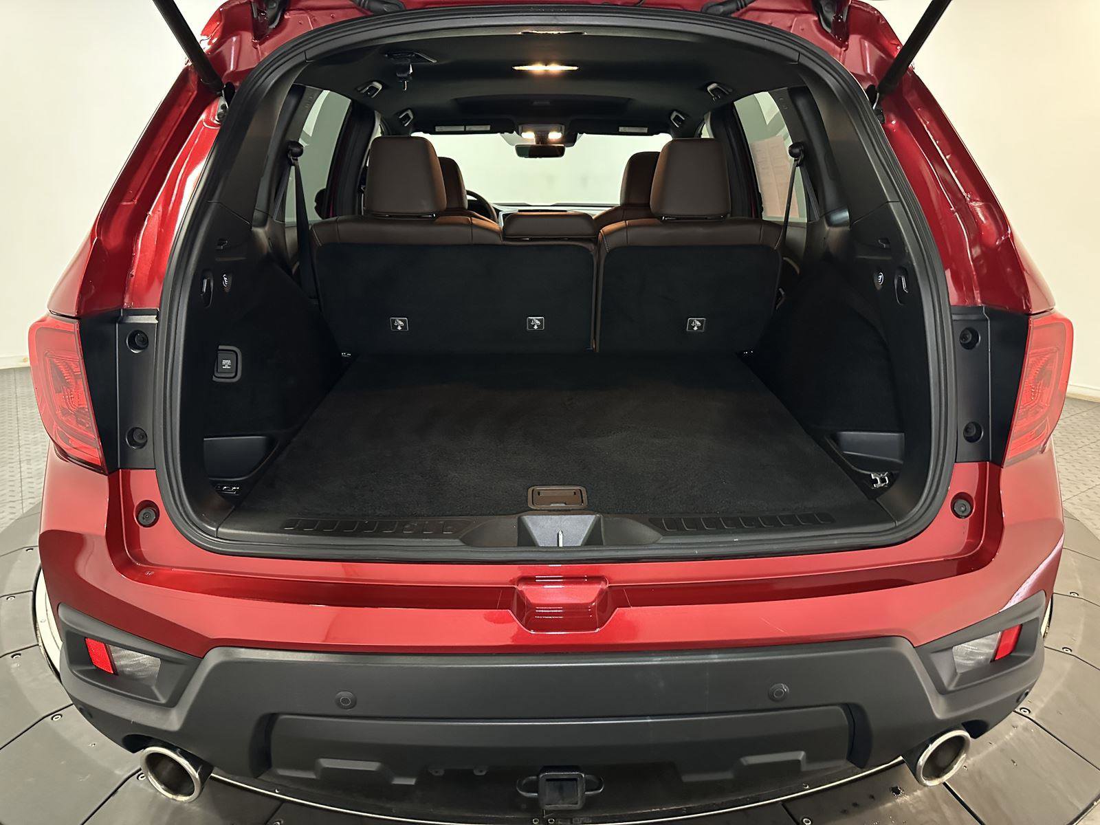 Certified 2024 Honda Passport EX-L image 33