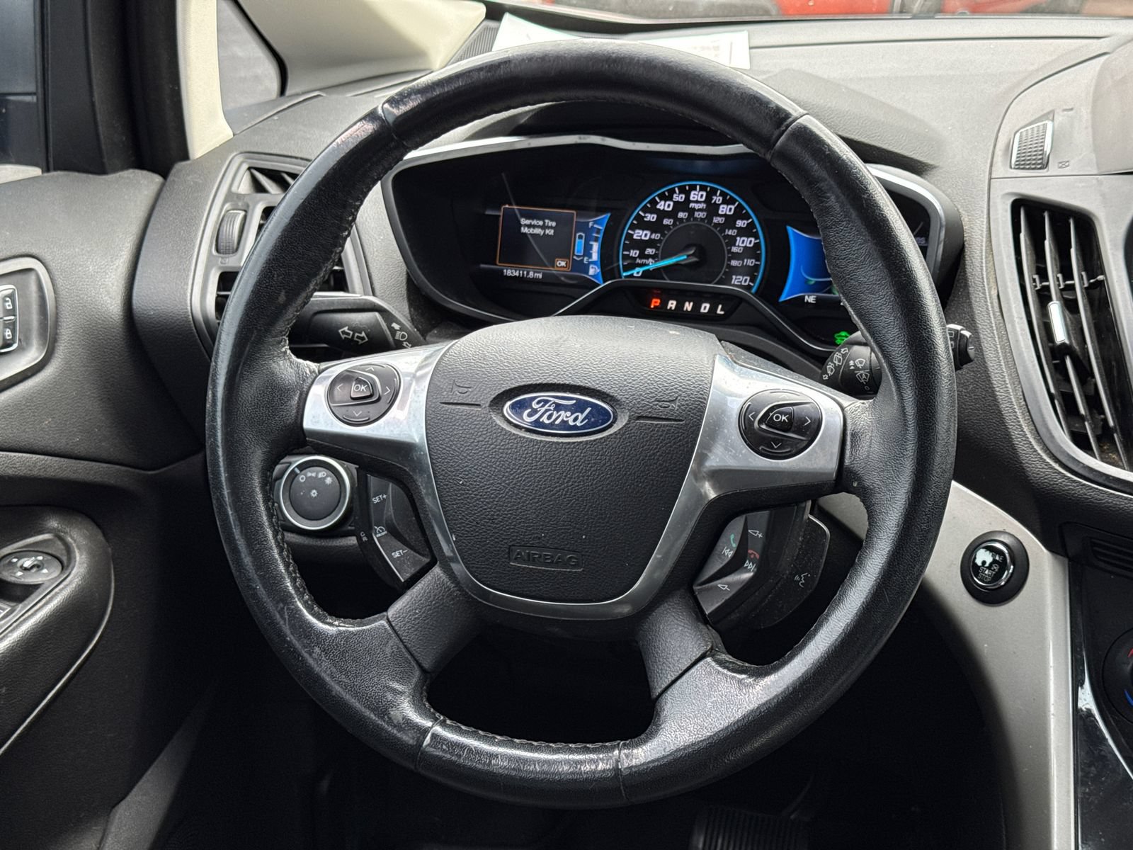 Used 2015 Ford C-MAX SEL FWD image 12