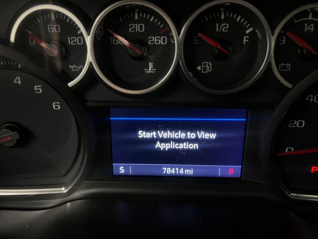 Used 2020 Chevrolet Silverado 1500 LT w/ All-Star Edition image 17