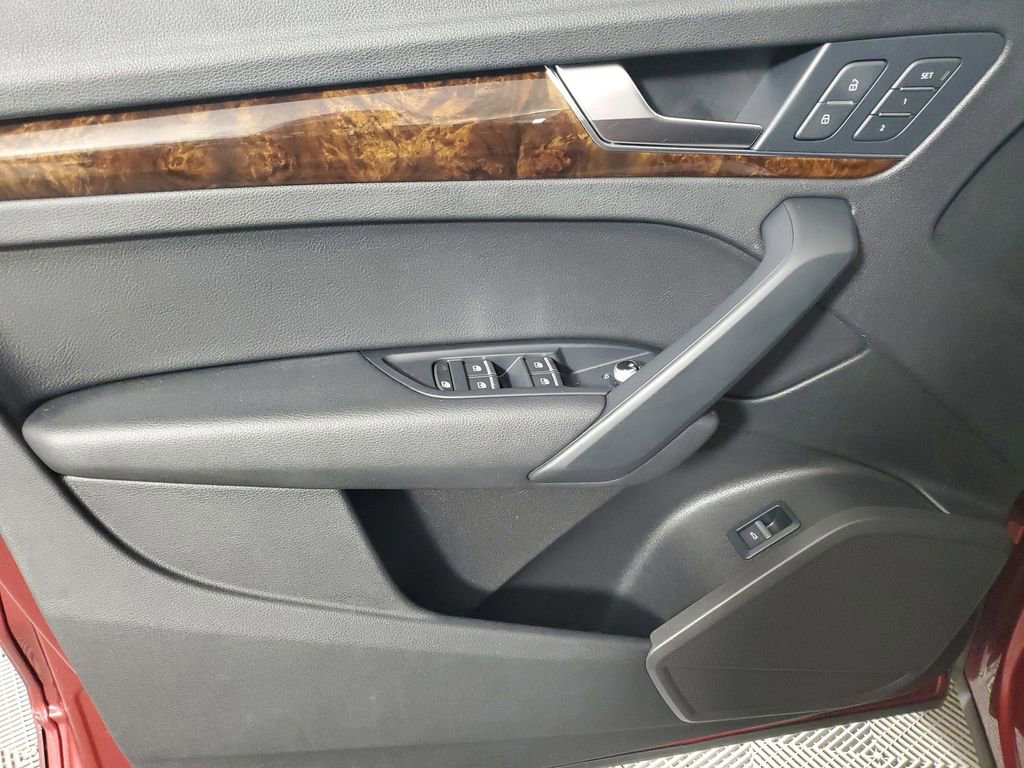 Certified 2018 Audi Q5 2.0T Premium Plus w/ Premium Plus Package AWD/4WD image 16