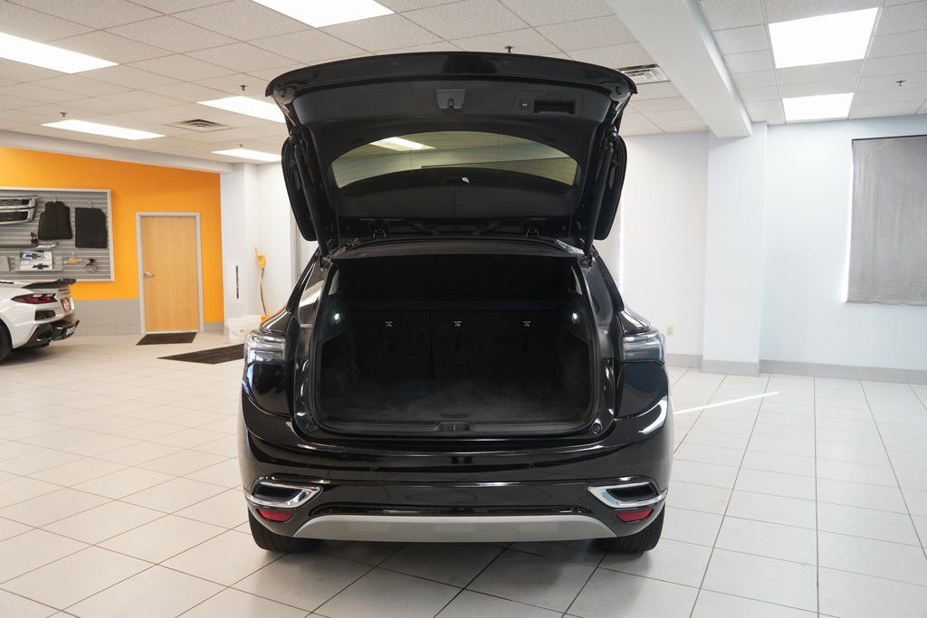 Used 2023 Buick Envision Avenir AWD/4WD image 10