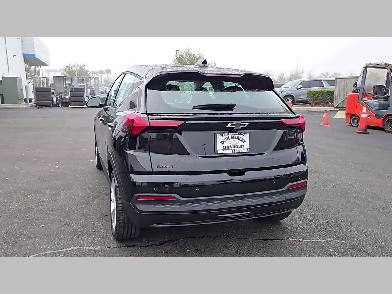 New 2027 Chevrolet Bolt LT w/ Comfort Package image 18