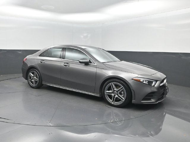 Used 2022 Mercedes-Benz A 220 4MATIC image 32