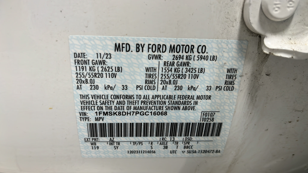Used 2023 Ford Explorer XLT w/ Equipment Group 202A AWD/4WD image 30