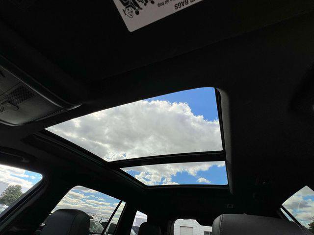 Used 2024 Cadillac XT6 Premium Luxury w/ Technology Package image 36