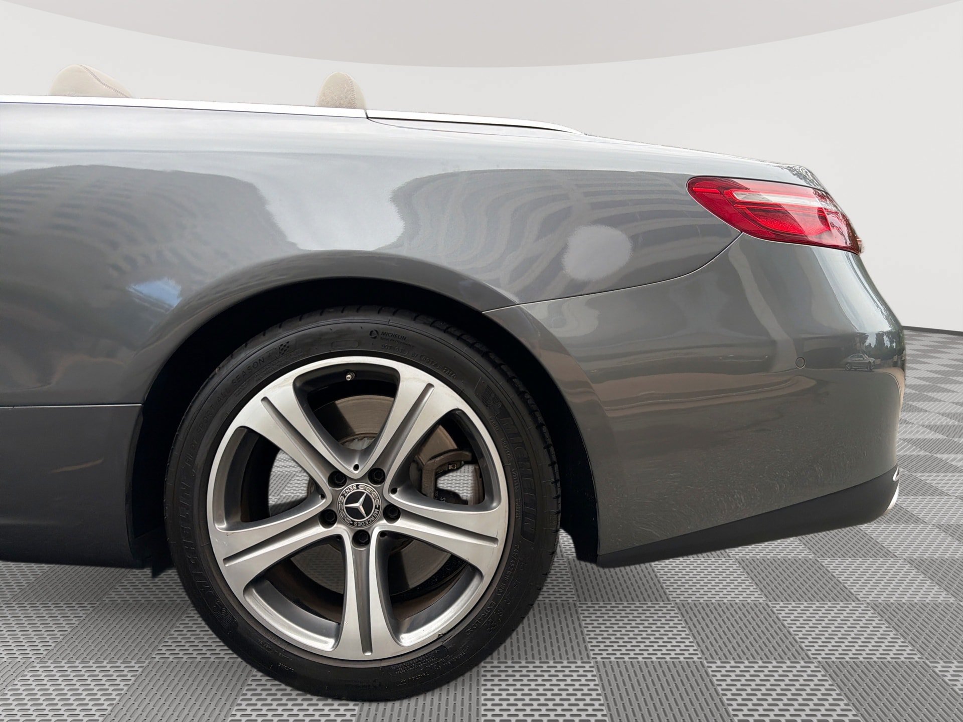 Used 2018 Mercedes-Benz E 400 Cabriolet image 29