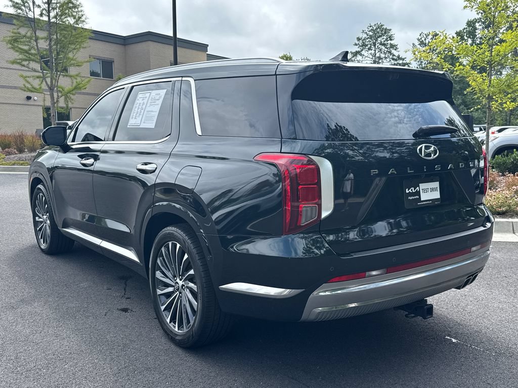 Used 2023 Hyundai Palisade Calligraphy FWD image 5