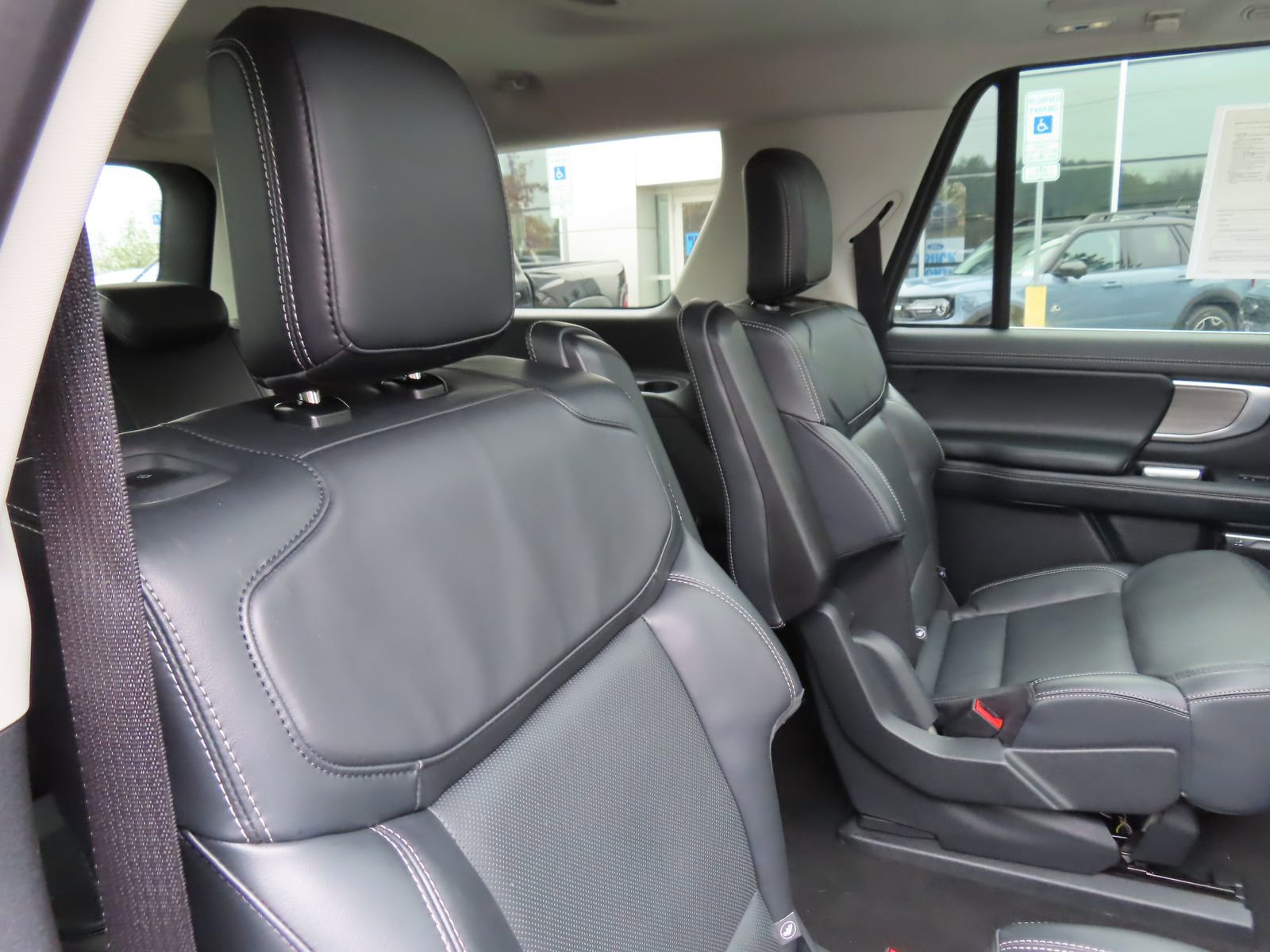 Certified 2025 Ford Expedition Max Platinum w/ Driver's Package image 37