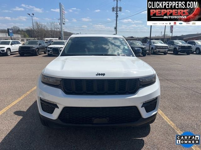 Used 2025 Jeep Grand Cherokee Limited w/ Black Appearance Package AWD/4WD image 10
