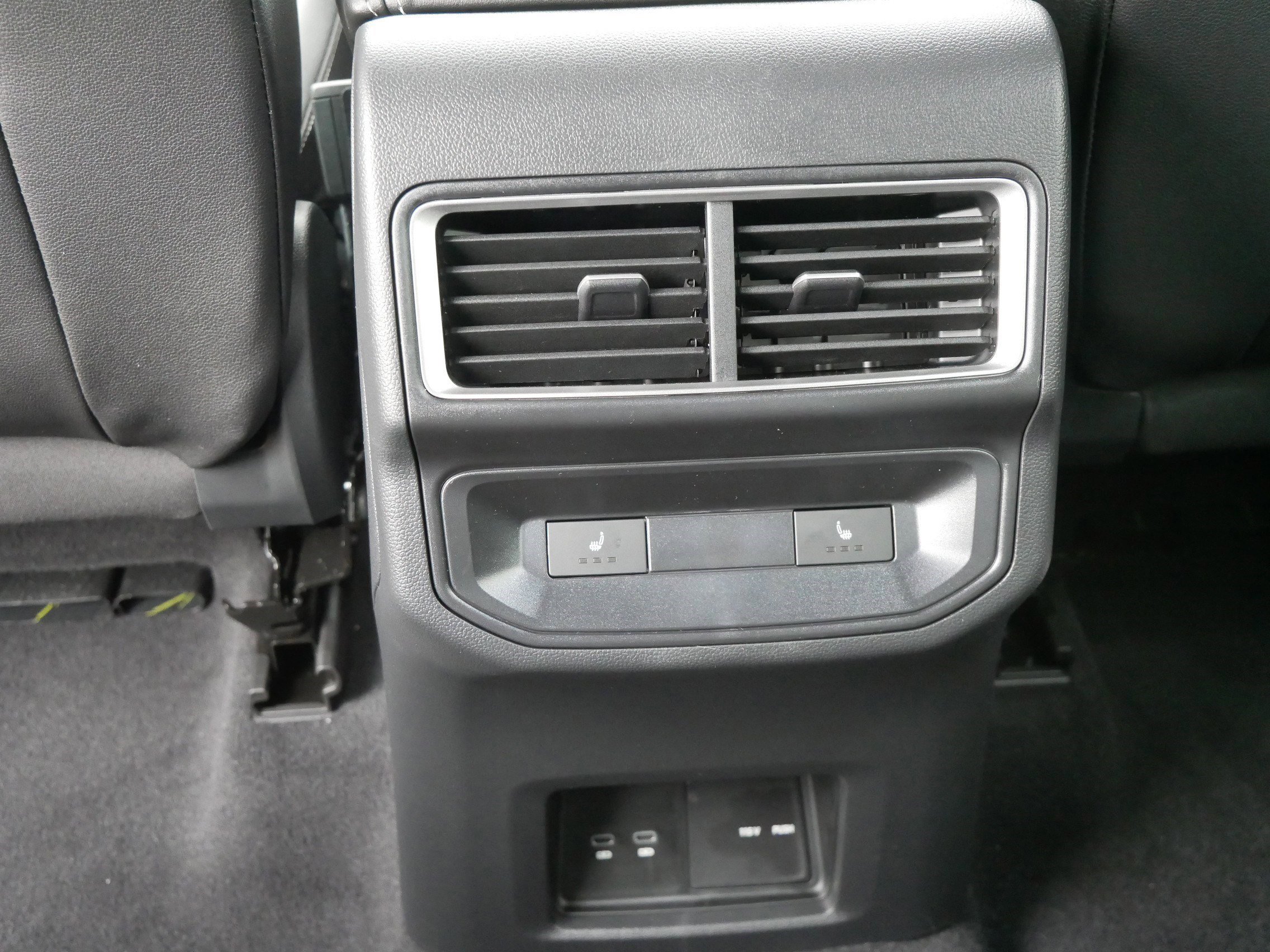 New 2026 Volkswagen Atlas Cross Sport SEL Premium R-Line image 8