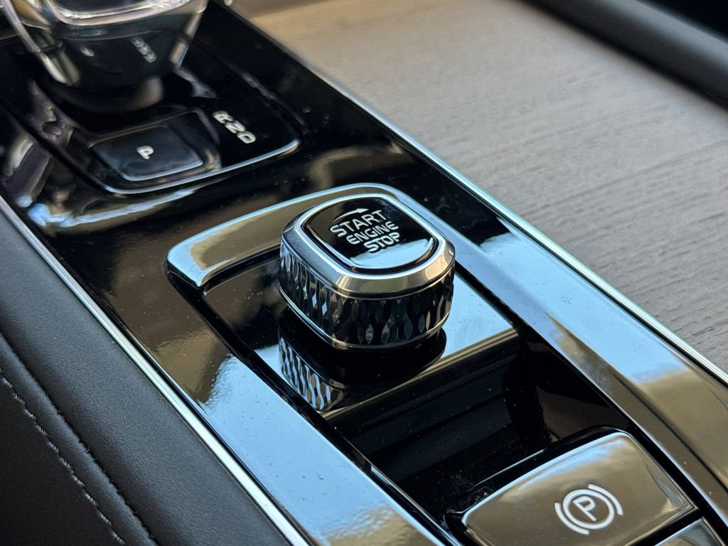 New 2026 Volvo XC90 B5 Plus AWD/4WD image 23