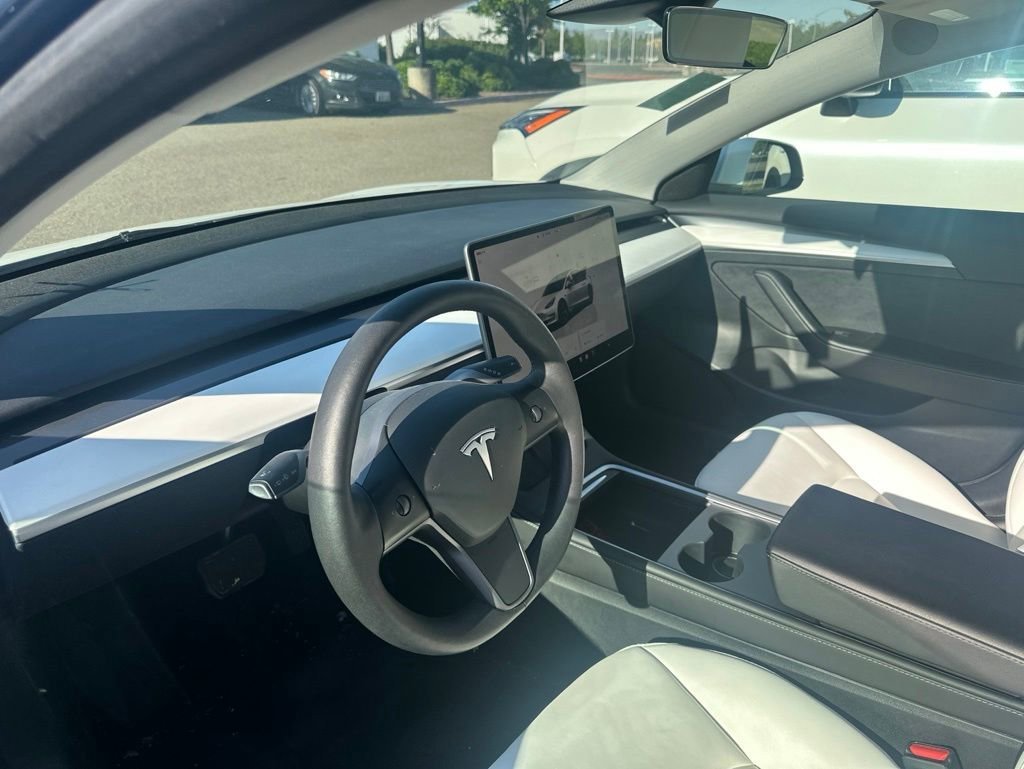 Used 2023 Tesla Model 3 Standard Range RWD image 9