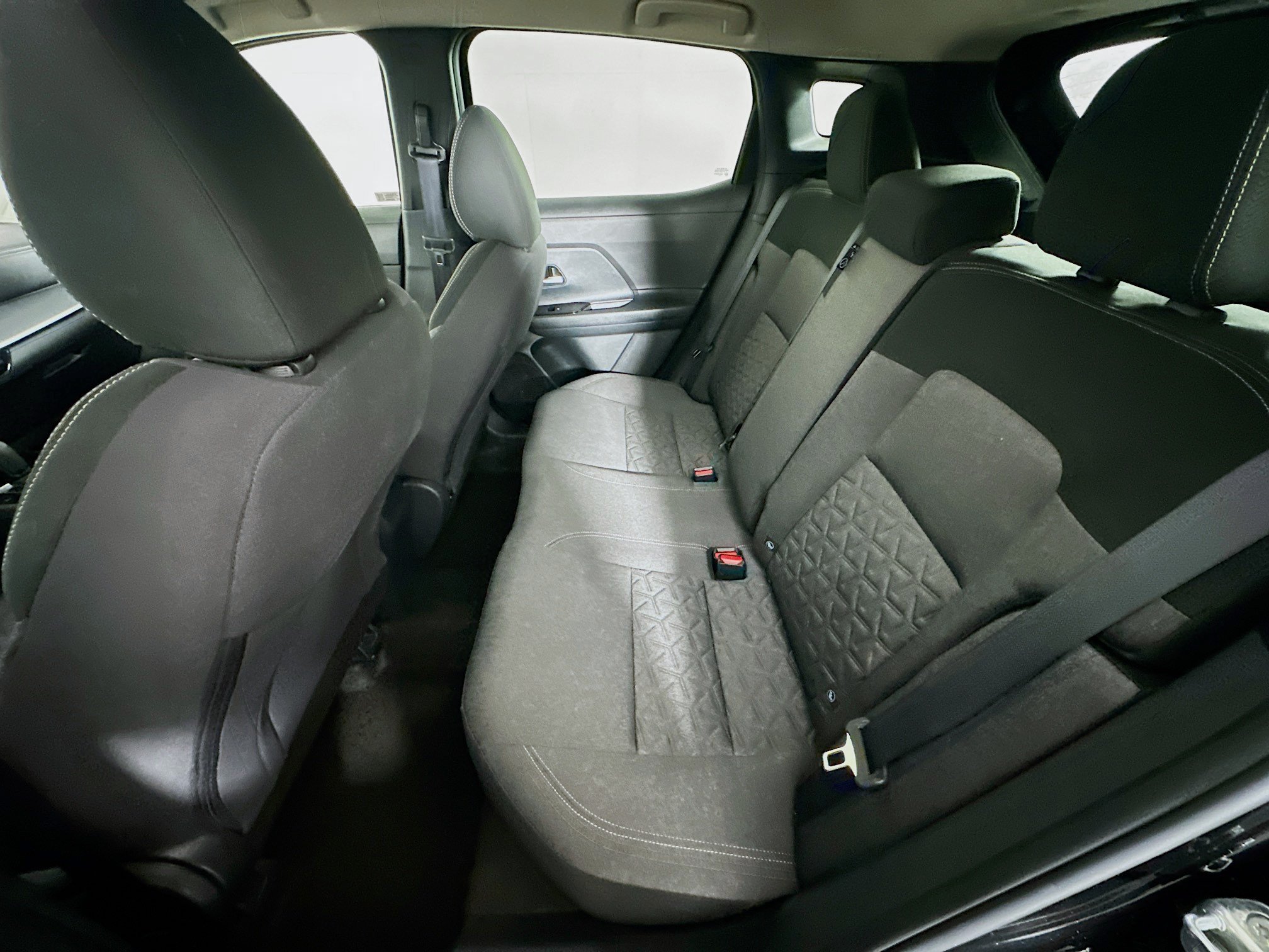 Used 2025 Nissan Kicks SV FWD image 26