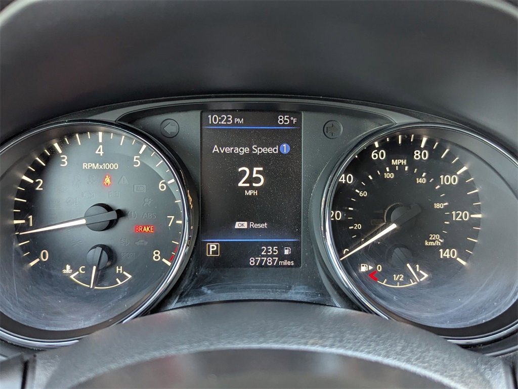 Used 2018 Nissan Rogue SV image 30