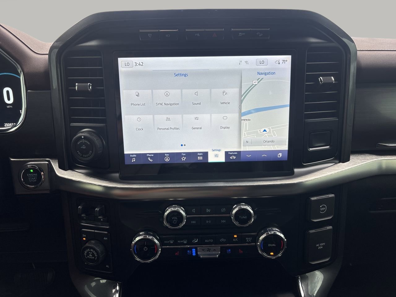 Used 2023 Ford F150 Lariat w/ Equipment Group 502A High image 21