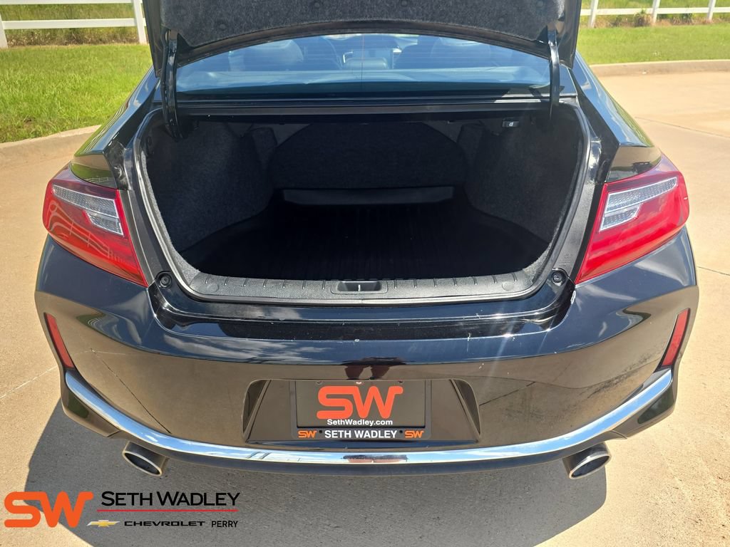 Used 2017 Honda Accord EX-L image 12
